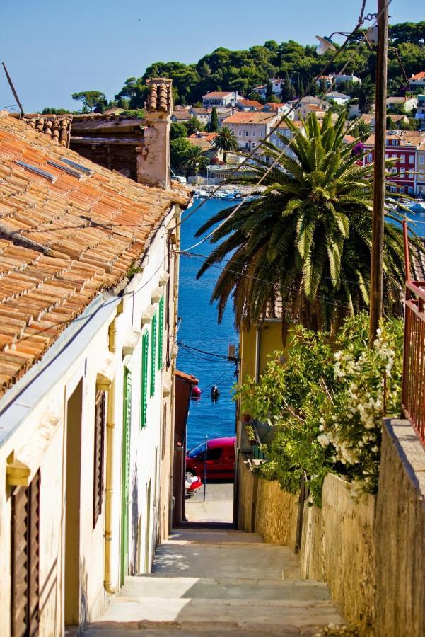 Apartments Mali Lošinj Kültér fotó